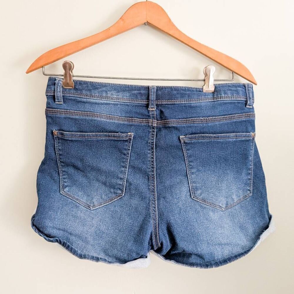 Almost Famous Mid Rise Denim Short 11 - Picture 2 of 3